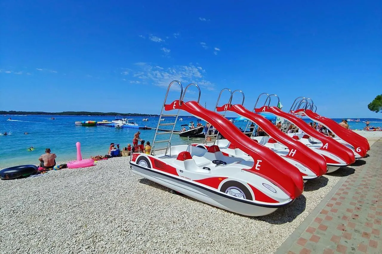 Lux Camp - Mobile Homes In Bi Village 0*, Fazana Croatia