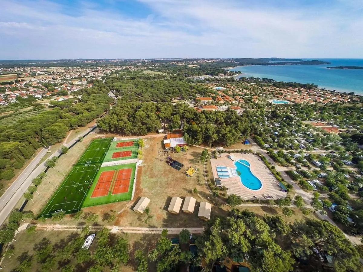 Lux Camp - Mobile Homes In Bi Village Fazana 0*,  Croatia